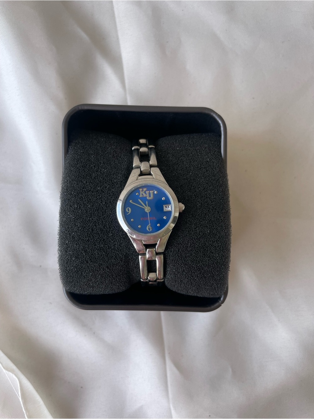 Vintage Fossil College Collection Blue Dial Quartz Date SS Bracelet Watch w/ Box